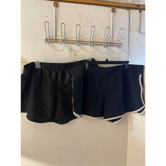 Danskin now xxl shorts 2 pairs lot - Picture 1 of 9